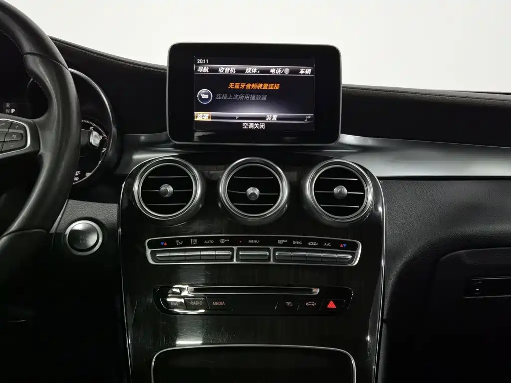 Mercedes-Benz GLC — миниатюра 12