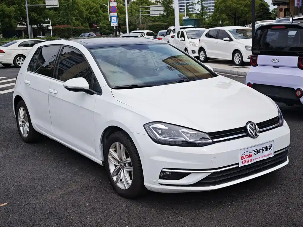 Volkswagen Golf 2018 230TSI AT Comfort