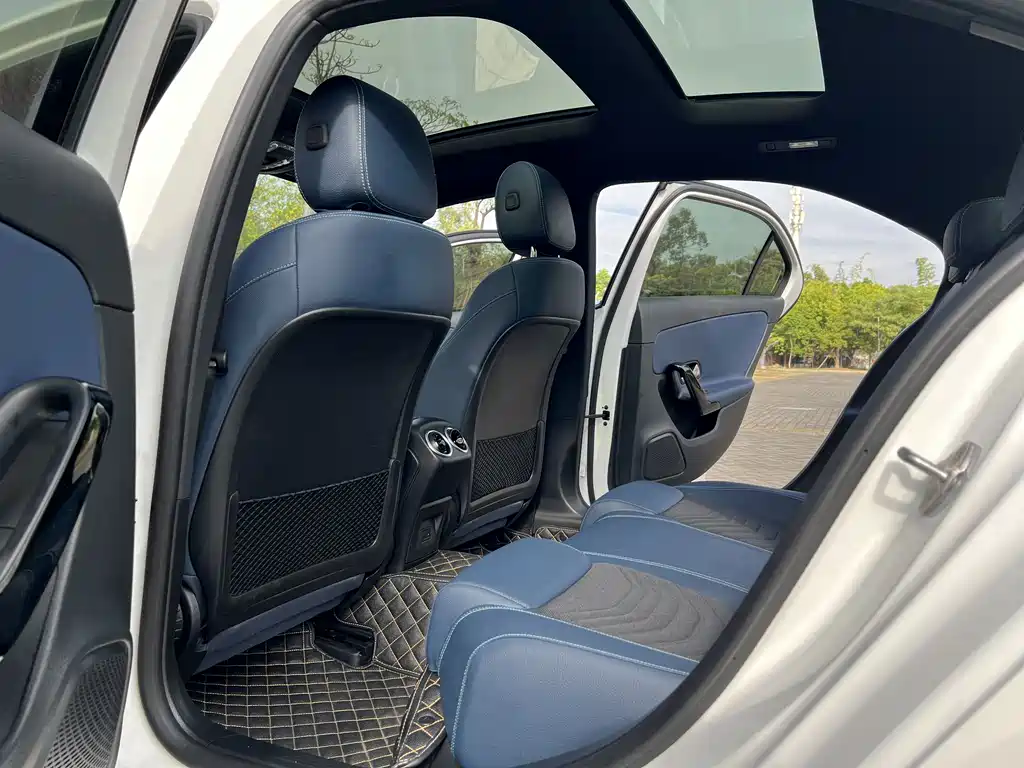 MERCEDES-BENZ A CLASS