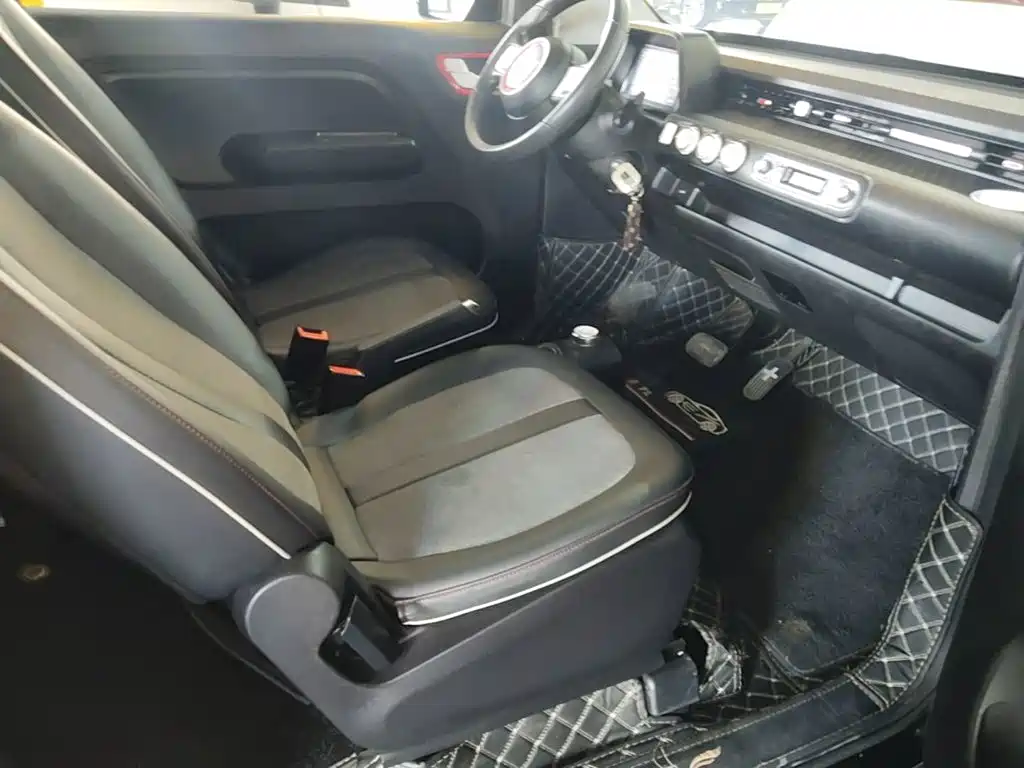 Wuling MINIEV — миниатюра 25
