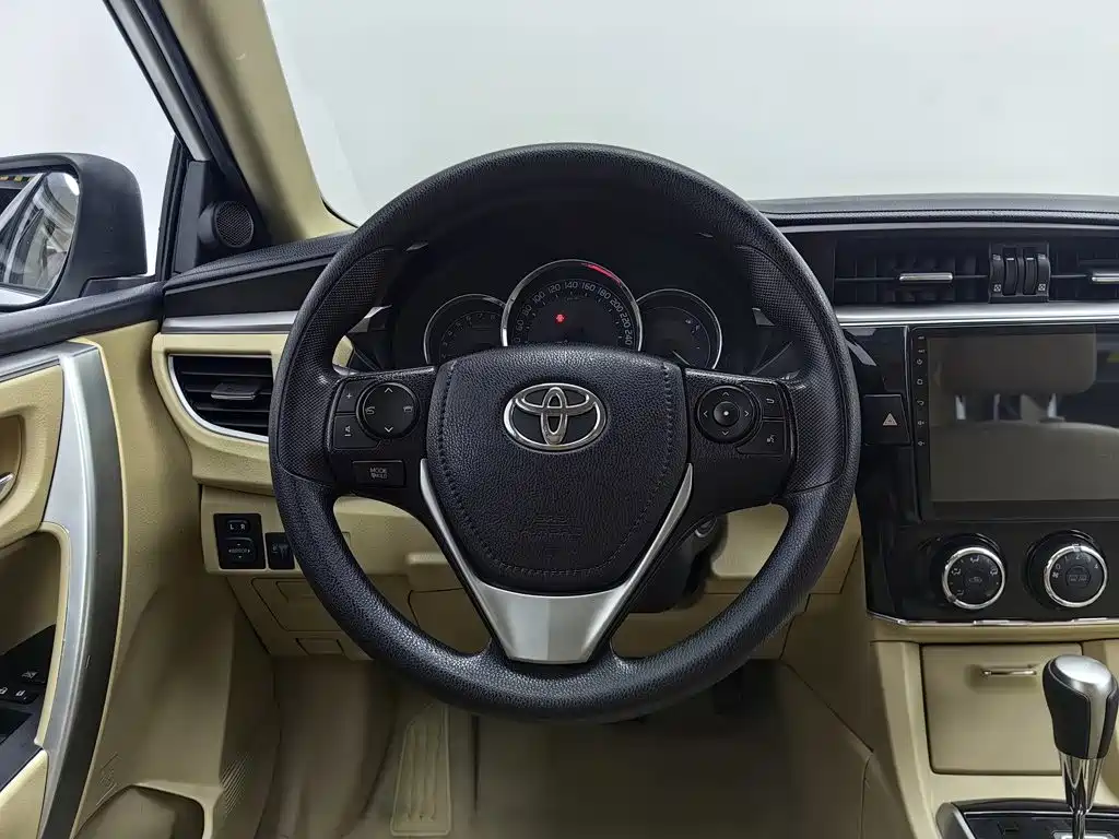 Toyota Corolla — миниатюра 11