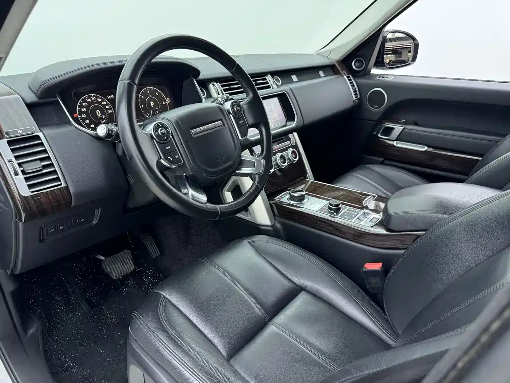 Land Rover Range Rover — миниатюра 7