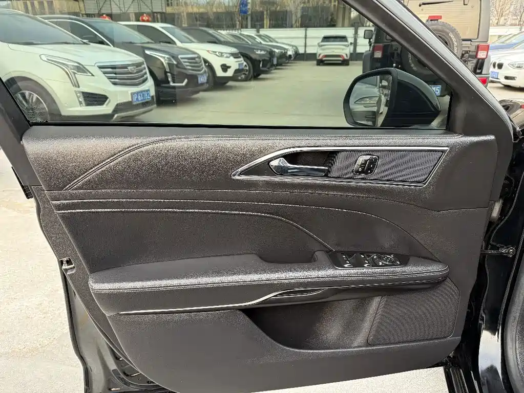 Ford Taurus — миниатюра 7