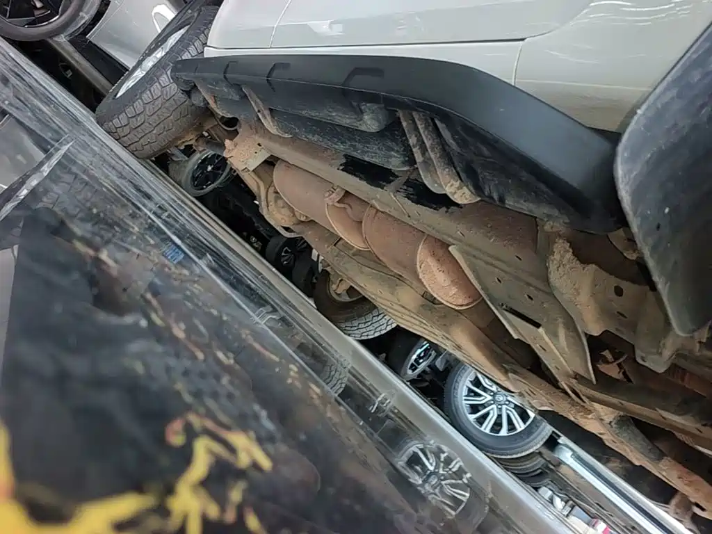 Ford Everest — миниатюра 21