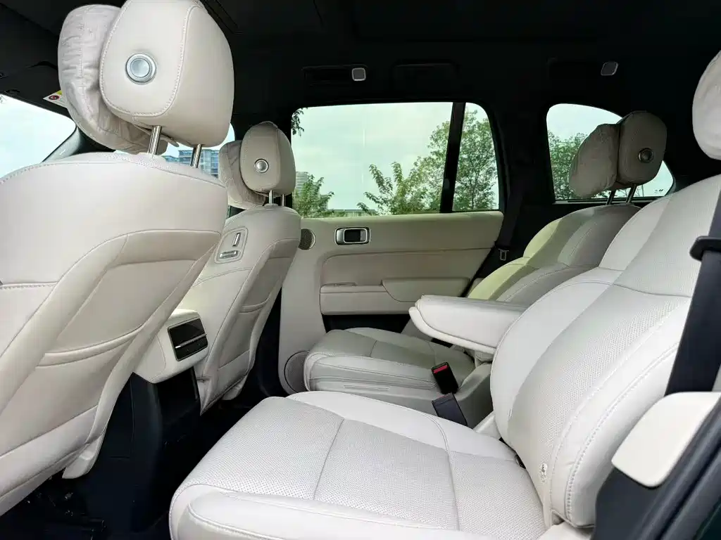 Li Auto Li L8 — миниатюра 8