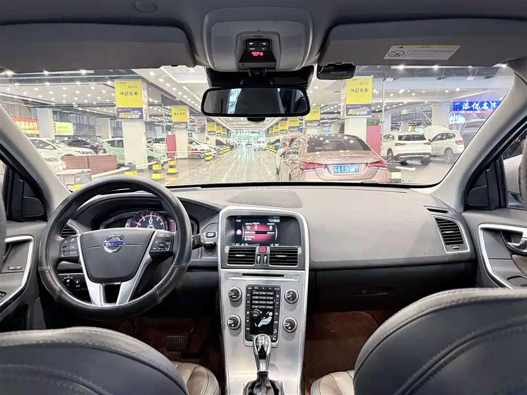 Volvo XC60 — миниатюра 26