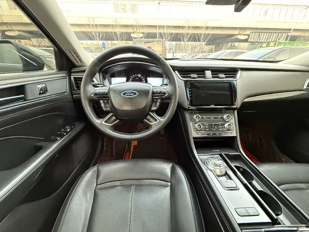 Ford Taurus — миниатюра 5