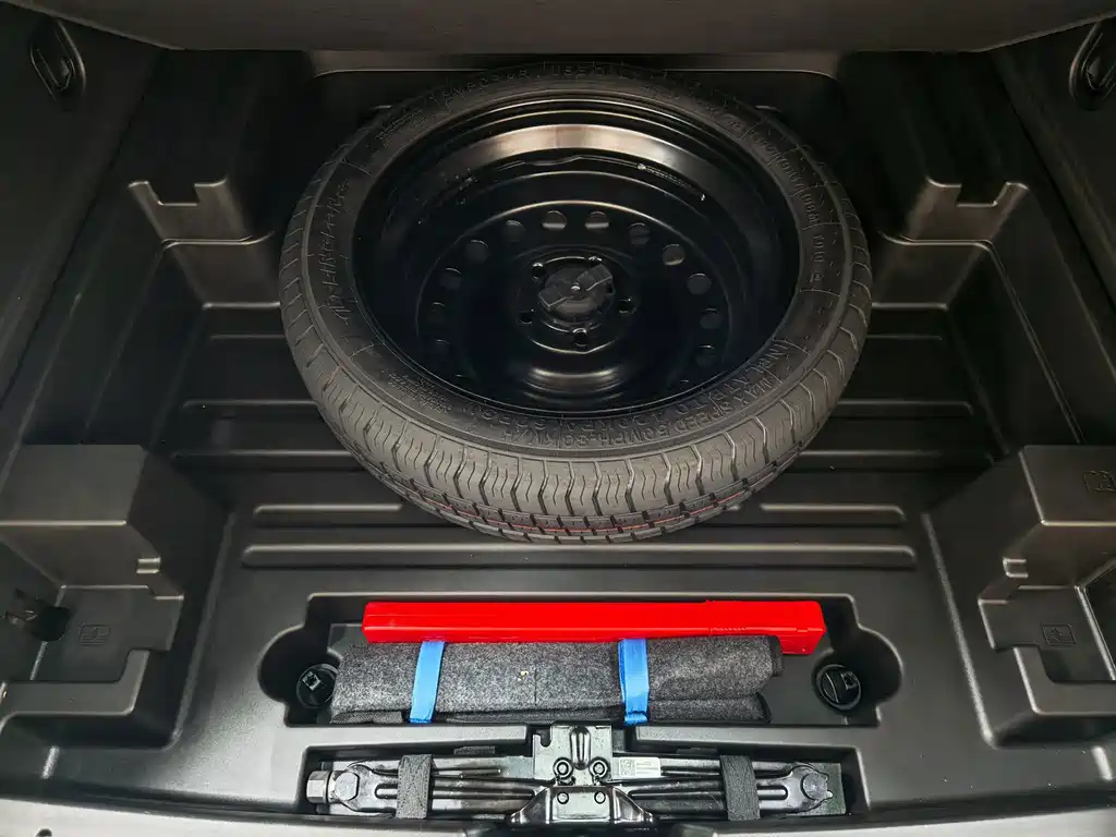 Buick Envision Plus — миниатюра 17