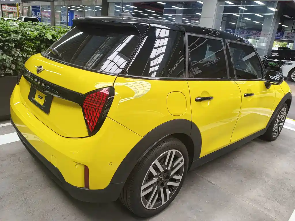 MINI Mini — миниатюра 10