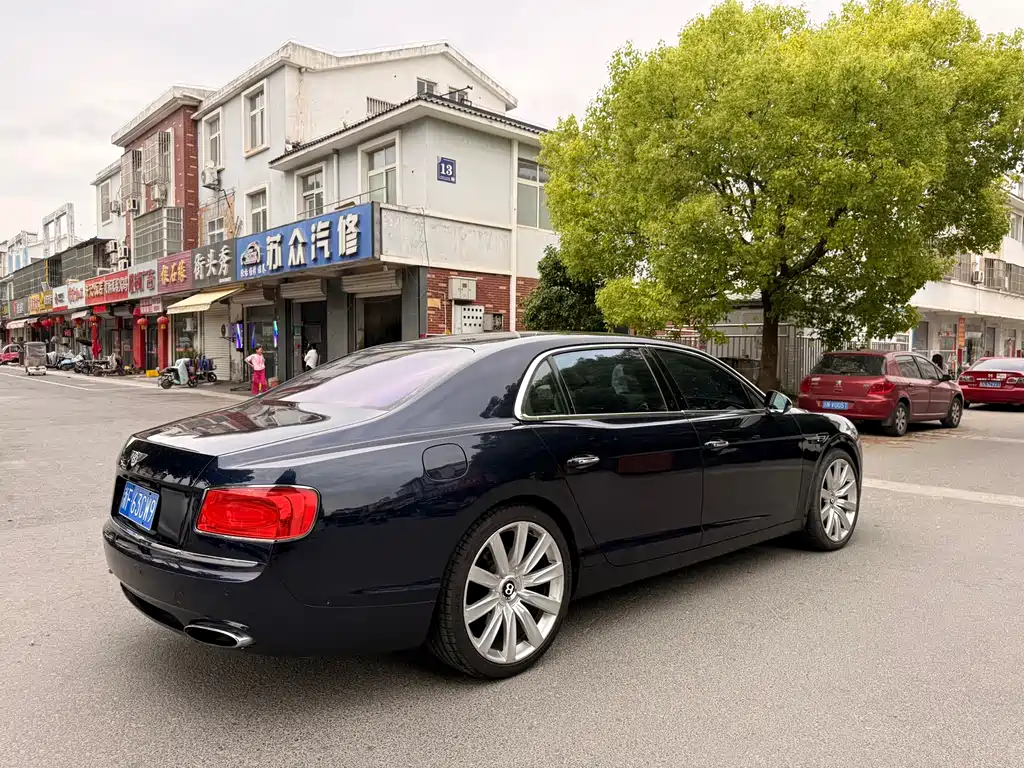 Bentley Flying Spur 2013 6.0T W12 Luxury