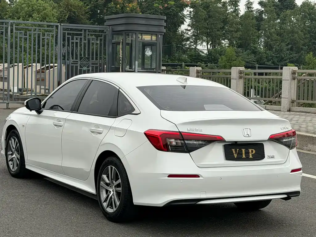 Honda Civic — миниатюра 4