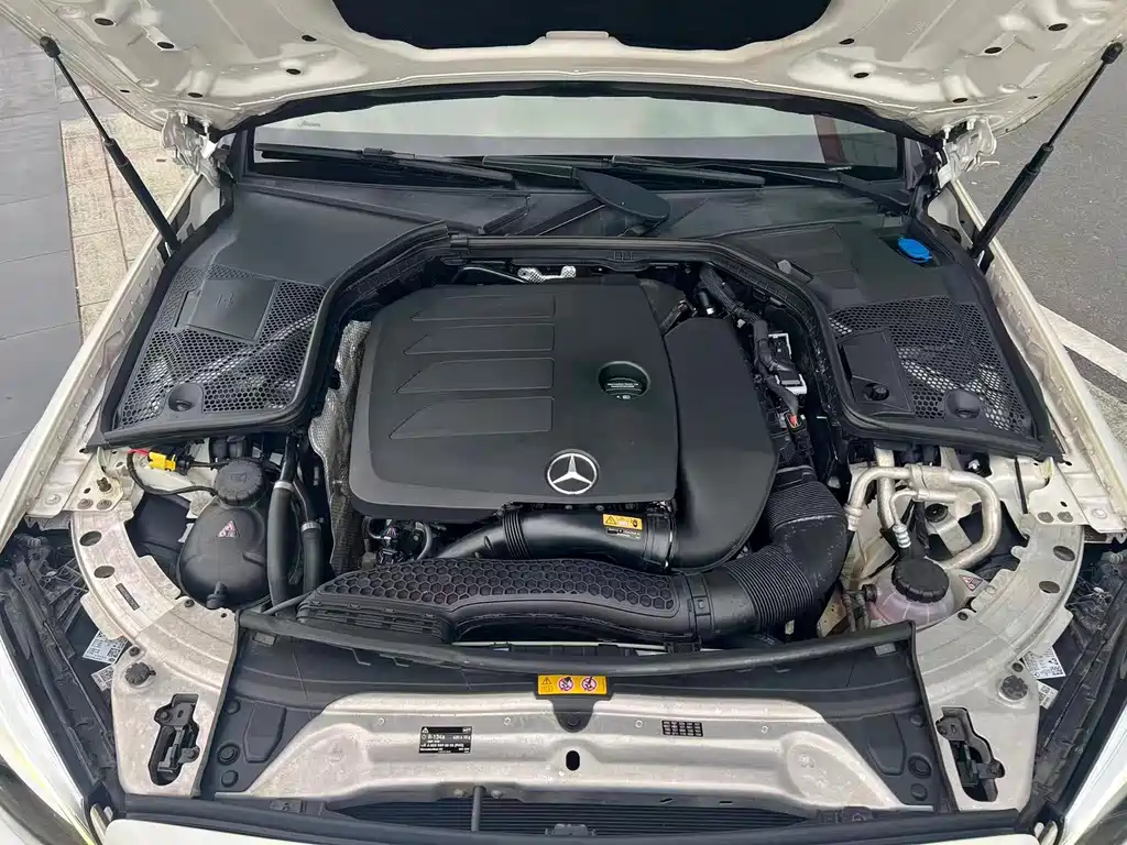 Mercedes-Benz C-Class — миниатюра 14