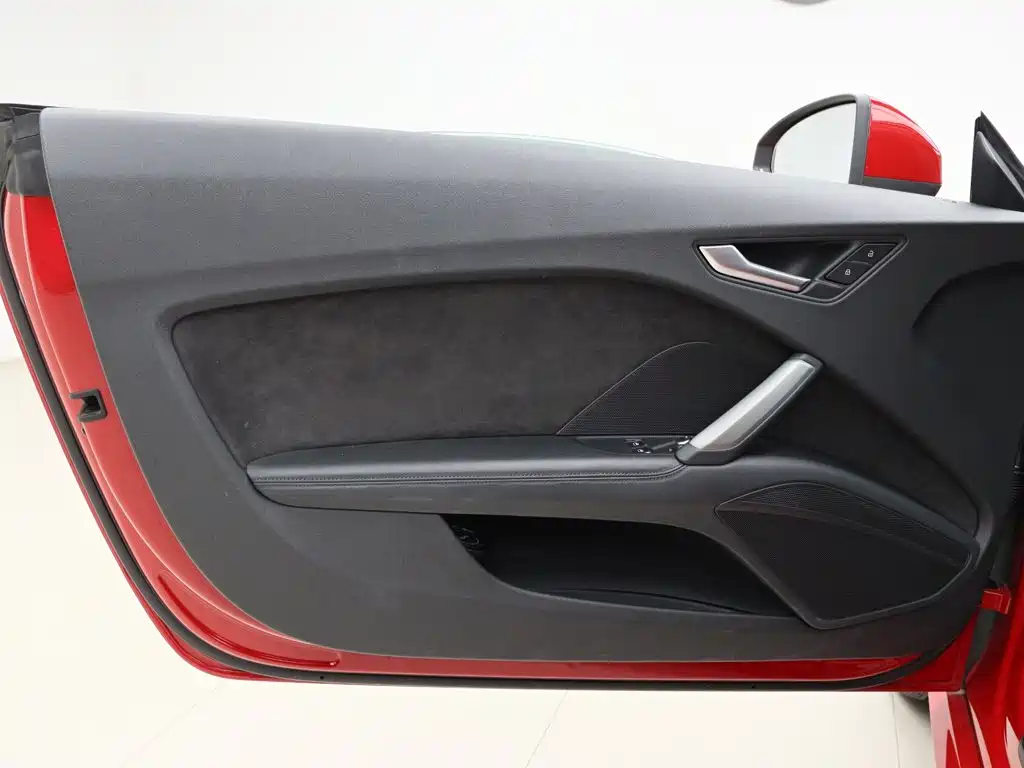 Audi TT — миниатюра 5
