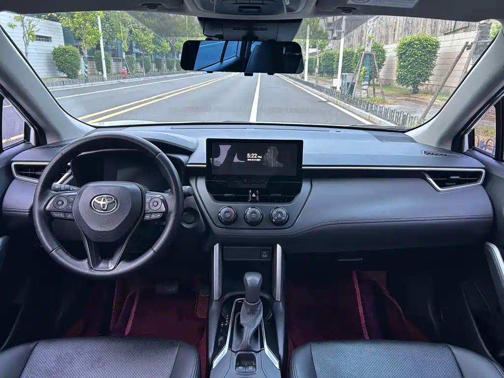 Toyota Corolla Cross — миниатюра 5