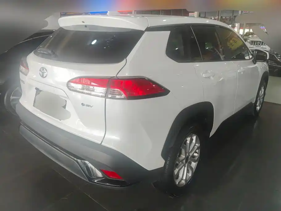Toyota Frontlander — миниатюра 3