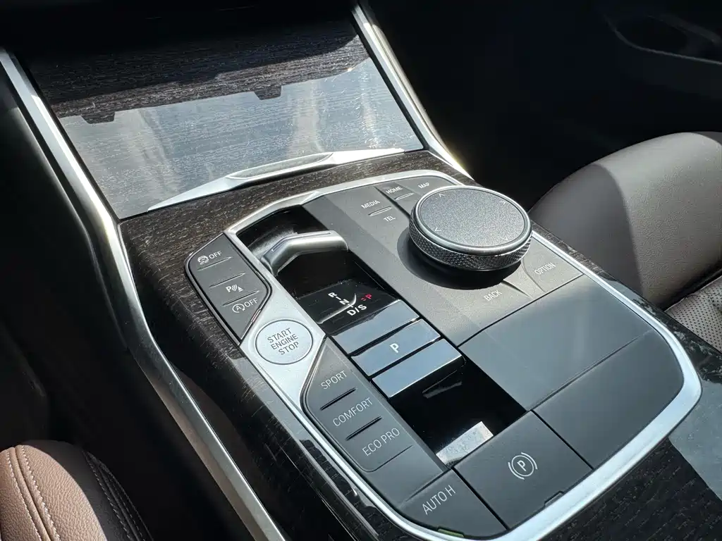 BMW 3 Series — миниатюра 14
