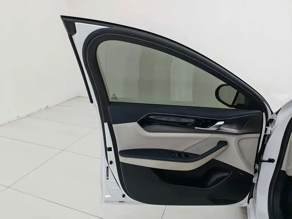 BYD Qin PLUS — миниатюра 10