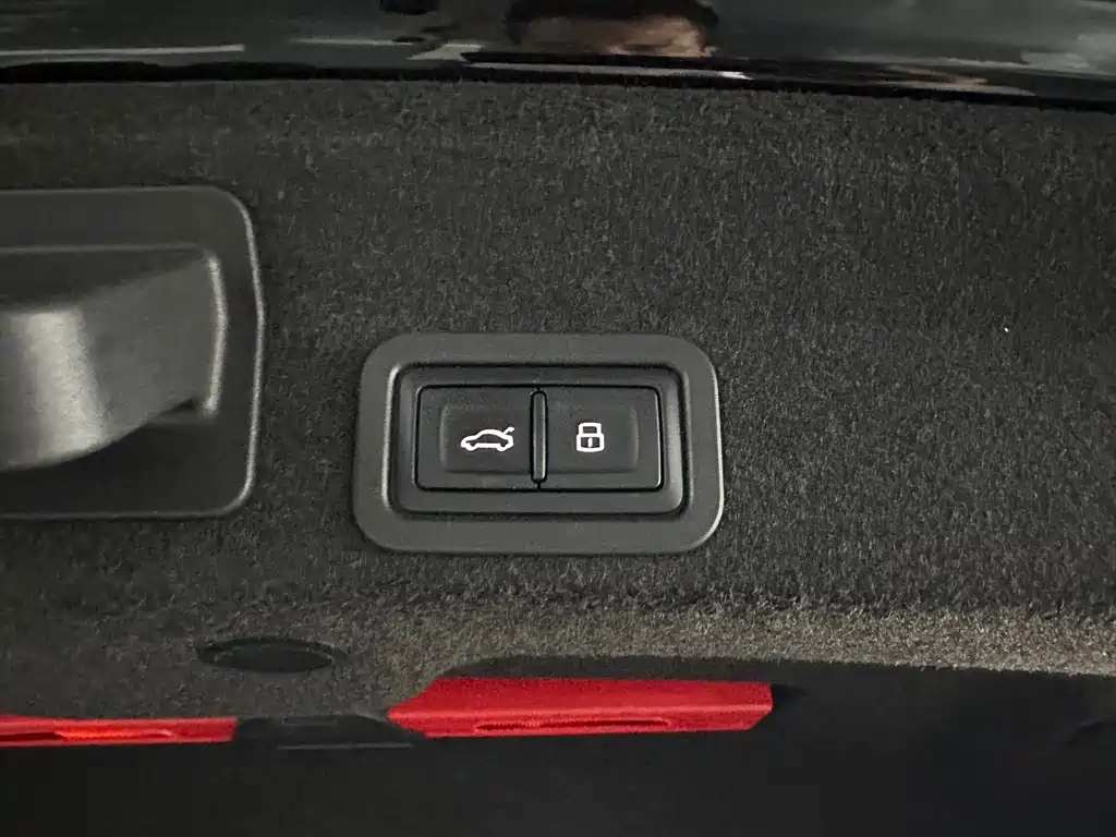 Audi A6L — миниатюра 18