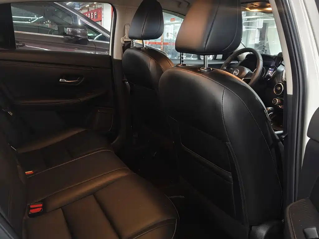 Nissan Sylphy — миниатюра 10