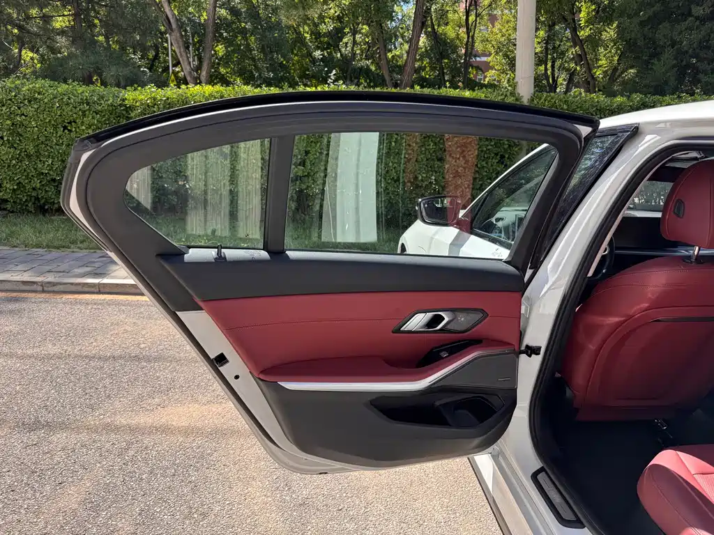 BMW i3 — миниатюра 14