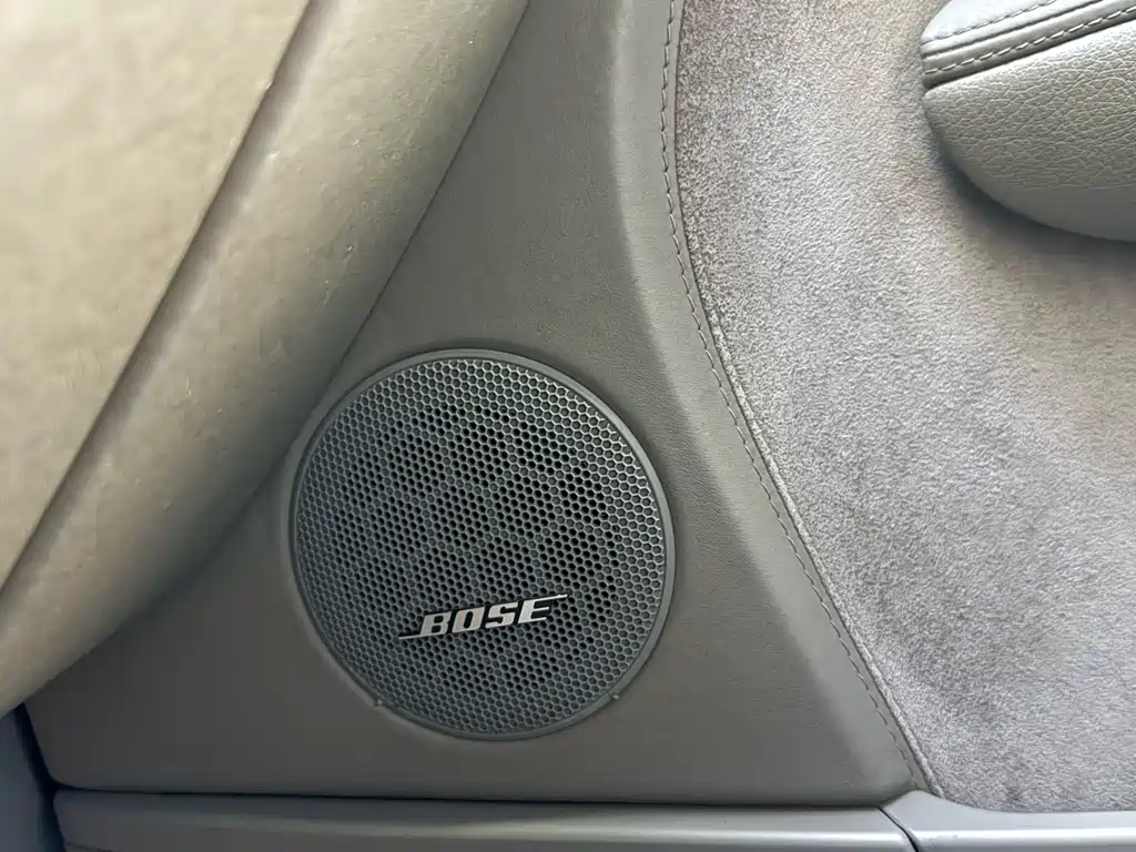 Porsche Cayenne — миниатюра 23