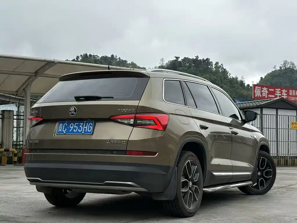Skoda Kodiaq TSI330 7 seats 2WD Luxury Tech Edition, фото 9