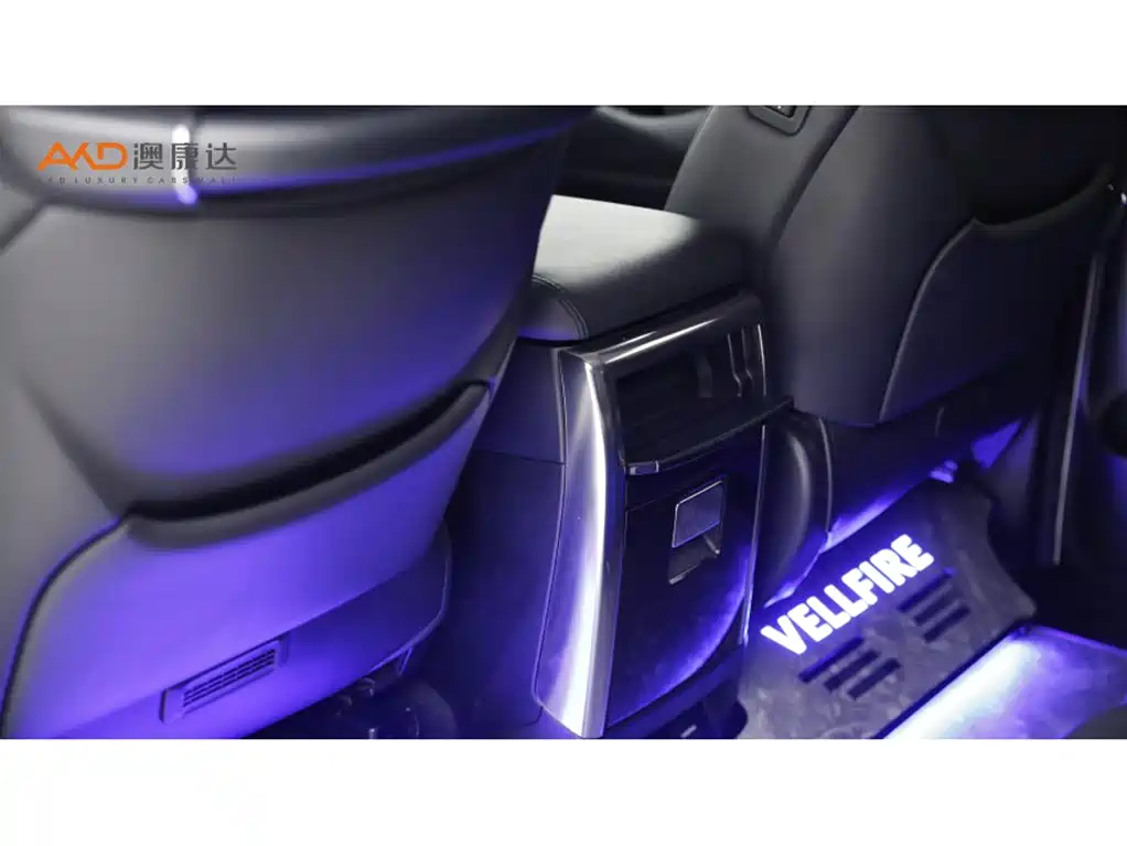 Toyota Vellfire — миниатюра 10