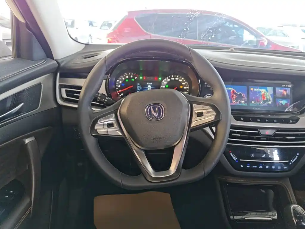 Changan CS35PLUS — миниатюра 11