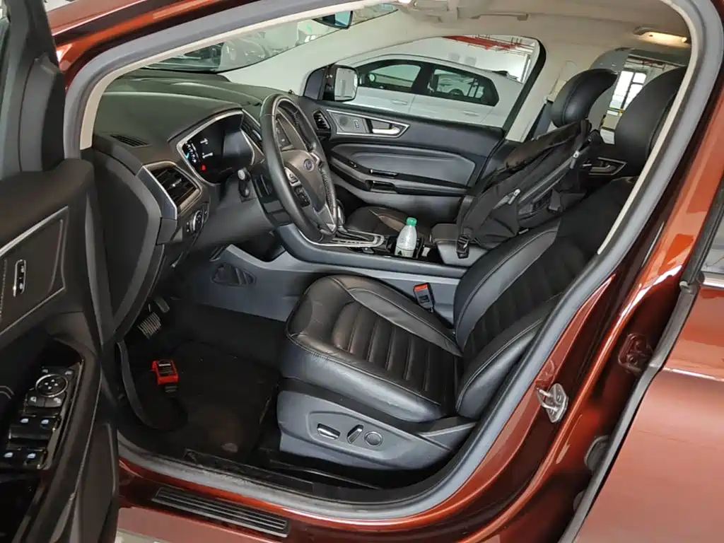 Ford Edge — миниатюра 15
