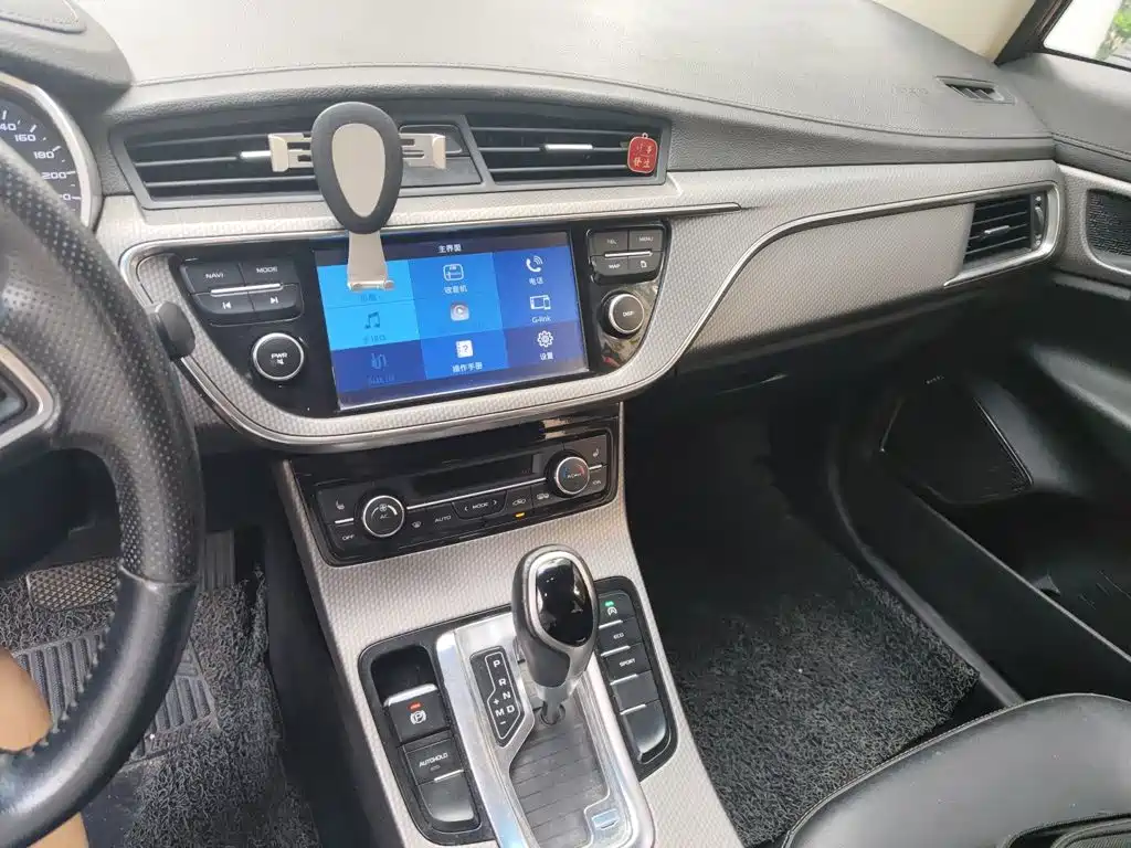 Geely Emgrand GS — миниатюра 14