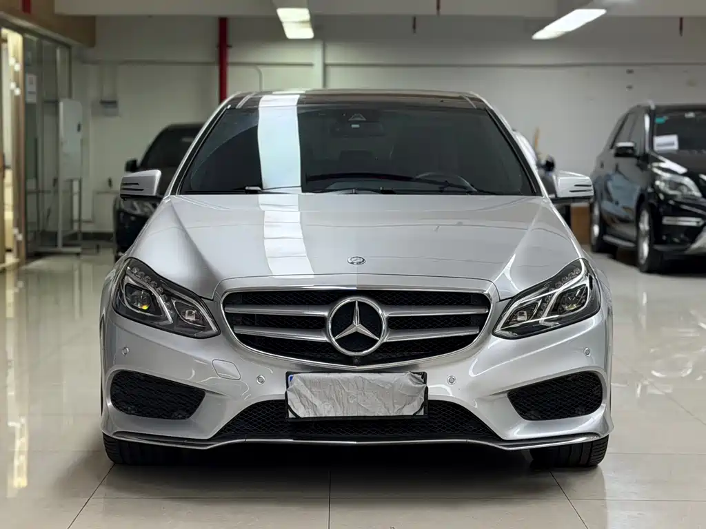 Mercedes-Benz E-Class — миниатюра 2