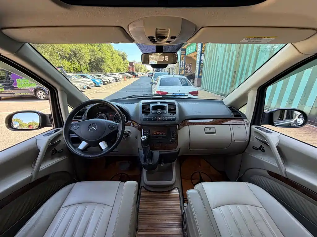 Mercedes-Benz Viano — миниатюра 4