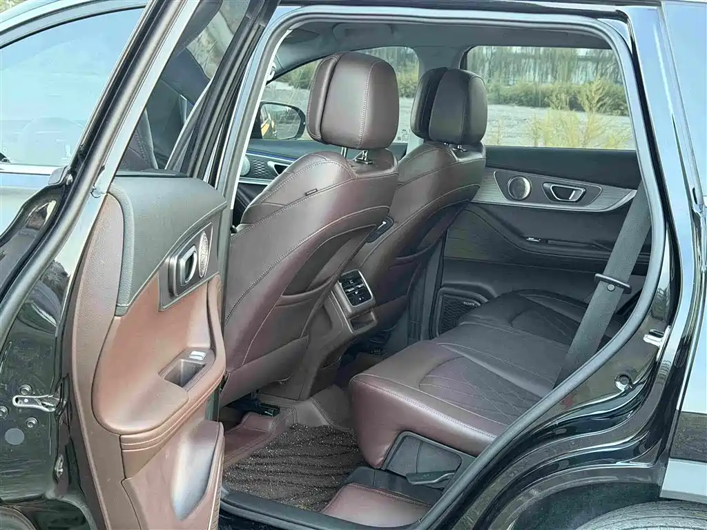 Chery Tiggo 8 PRO — миниатюра 8