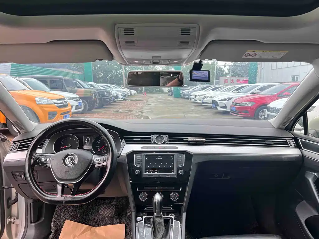 Volkswagen Magotan — миниатюра 6