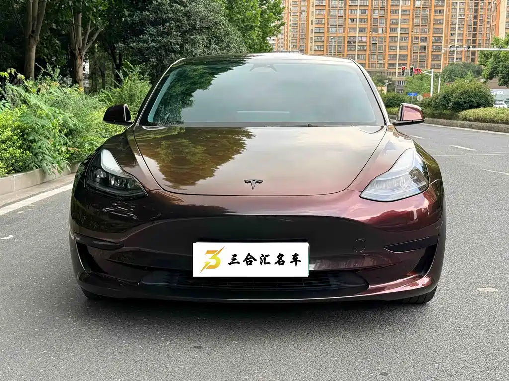 Tesla Model 3 — миниатюра 2