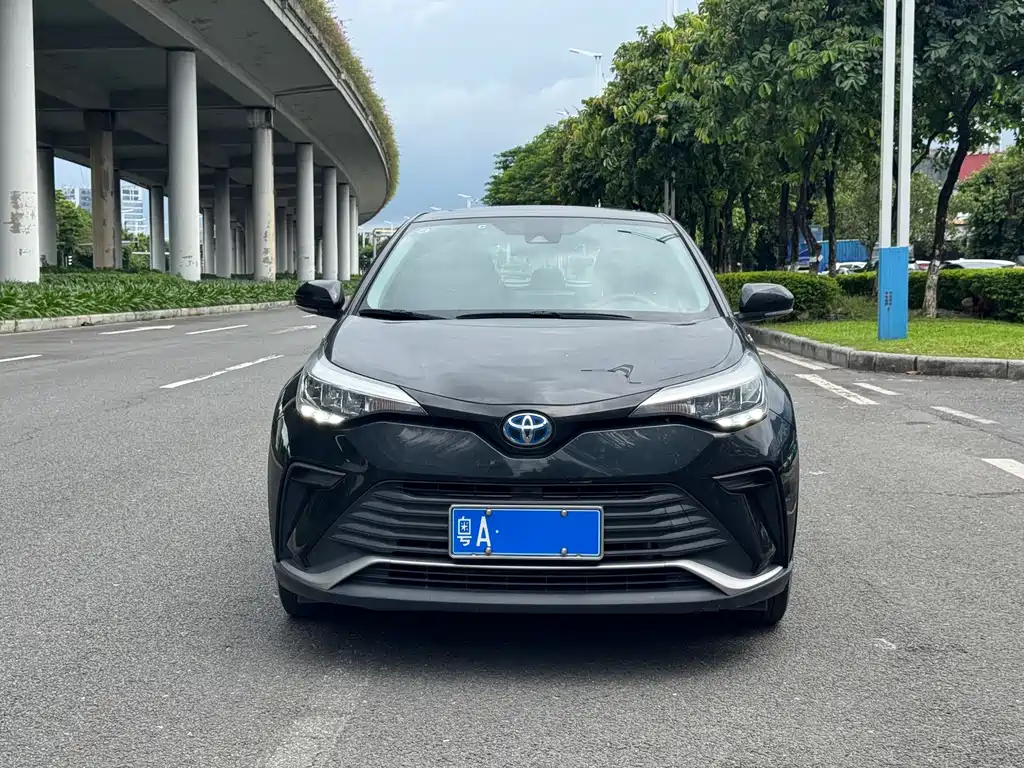 Toyota IZOA — миниатюра 2