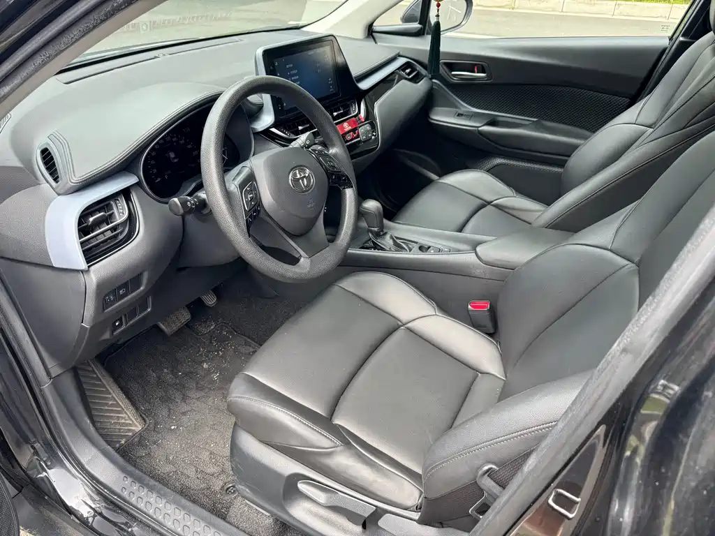 Toyota IZOA — миниатюра 4