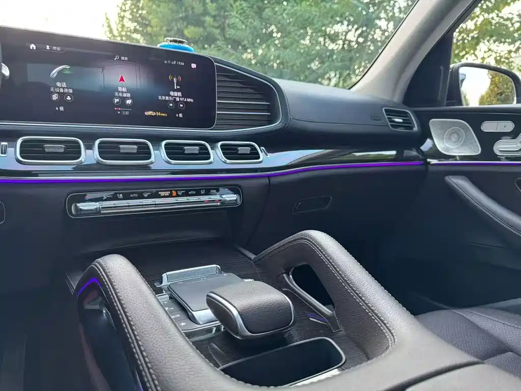 Mercedes-Benz GLE (Import) — миниатюра 7