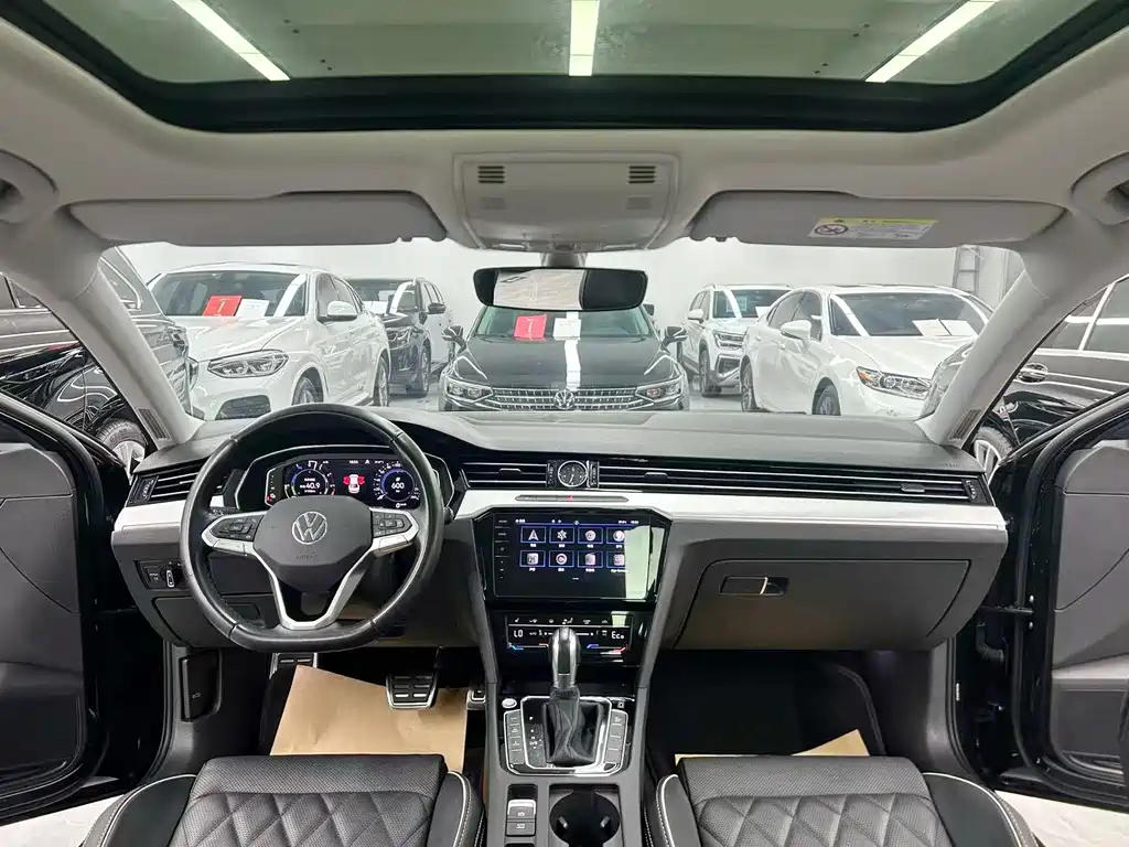 Volkswagen Magotan PHEV — миниатюра 9