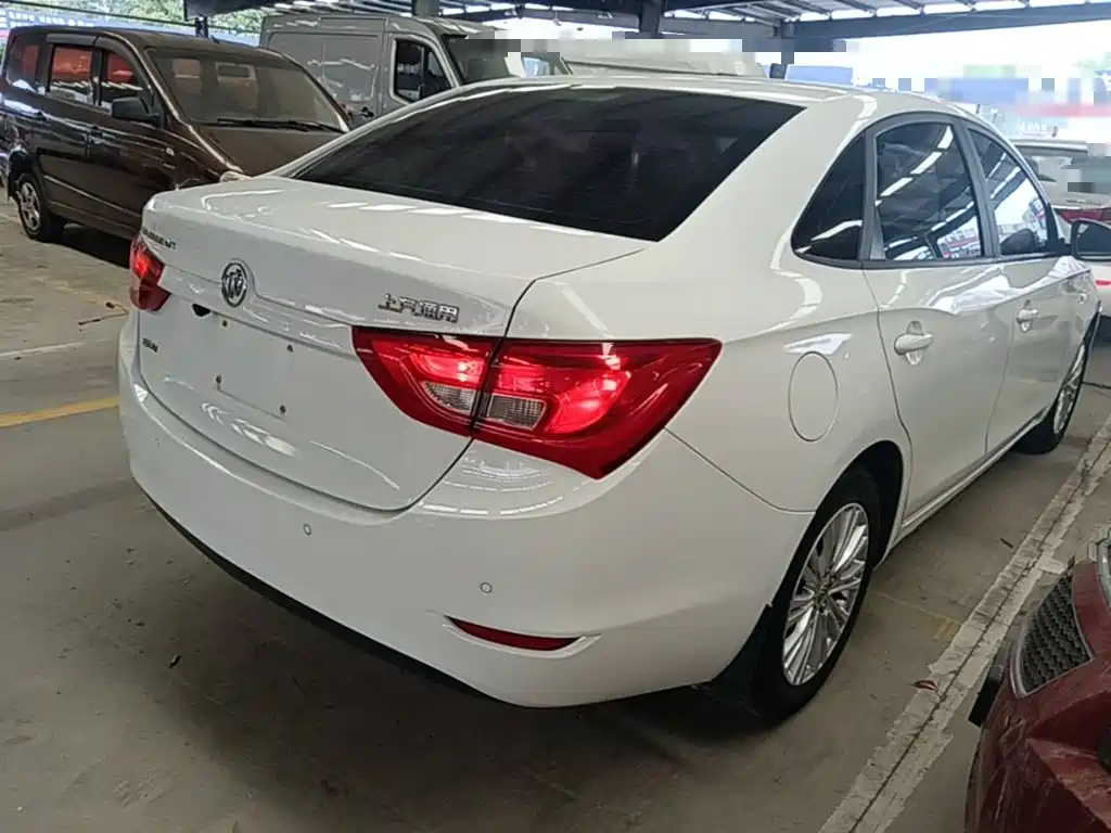 Buick Excelle — миниатюра 7