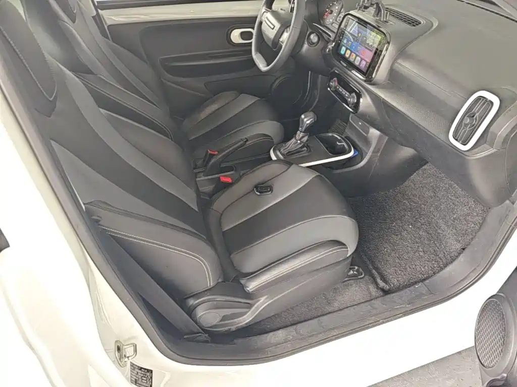 Roewe Clever — миниатюра 25