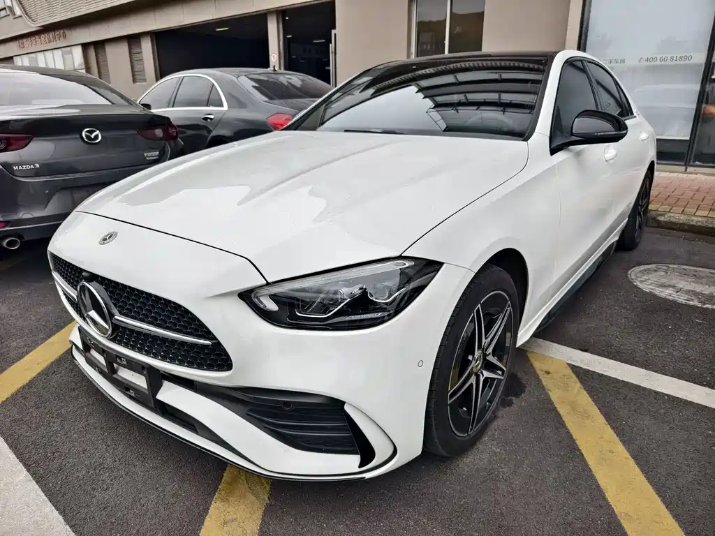 Mercedes-Benz C-Class 2024