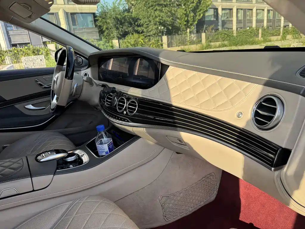 Mercedes-Benz S-Class — миниатюра 22