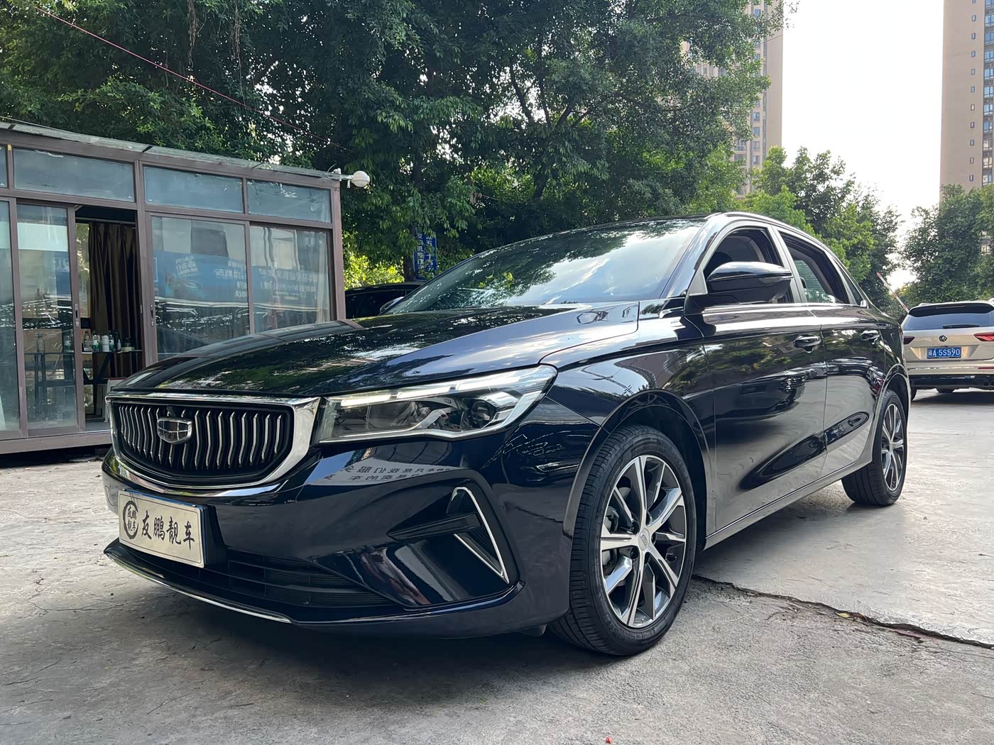 Geely Emgrand 1.5 л 2023 г. Чёрный, пробег 35000 км