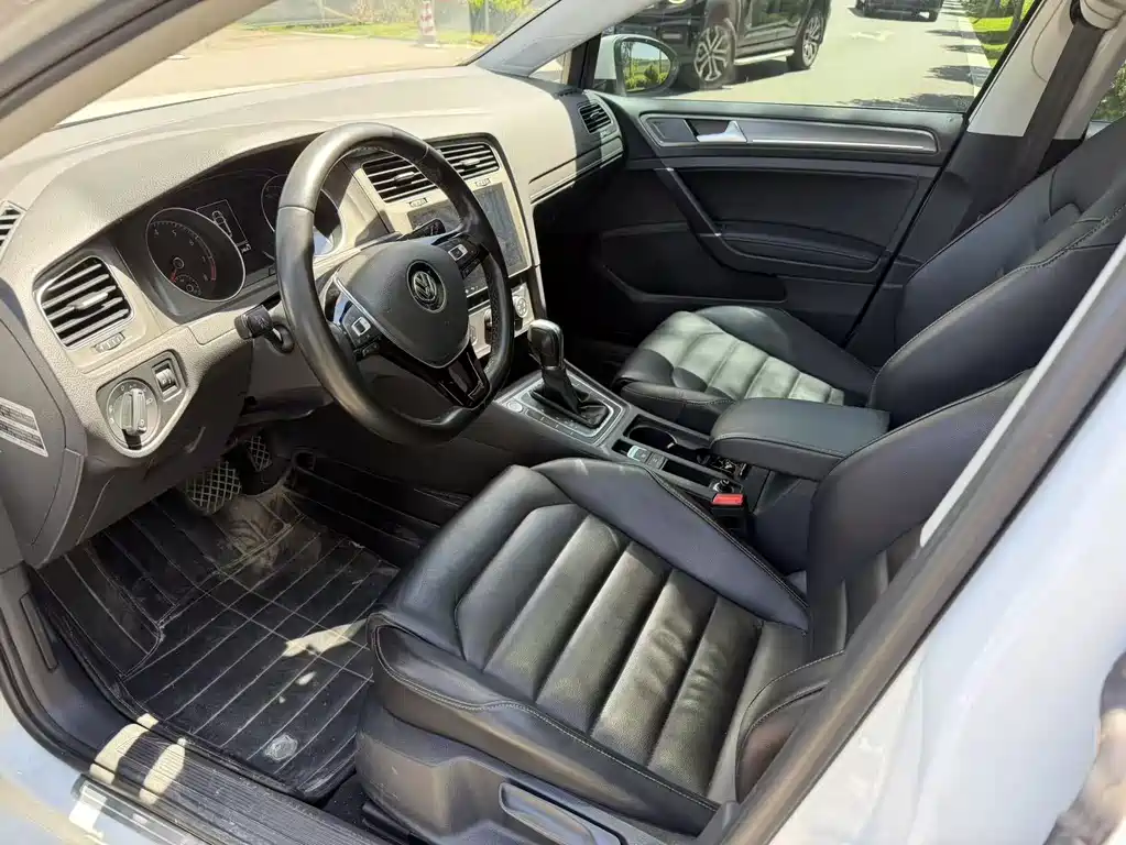 Volkswagen Golf — миниатюра 7