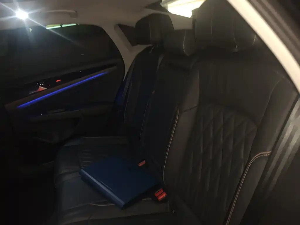 Volkswagen Passat — миниатюра 18
