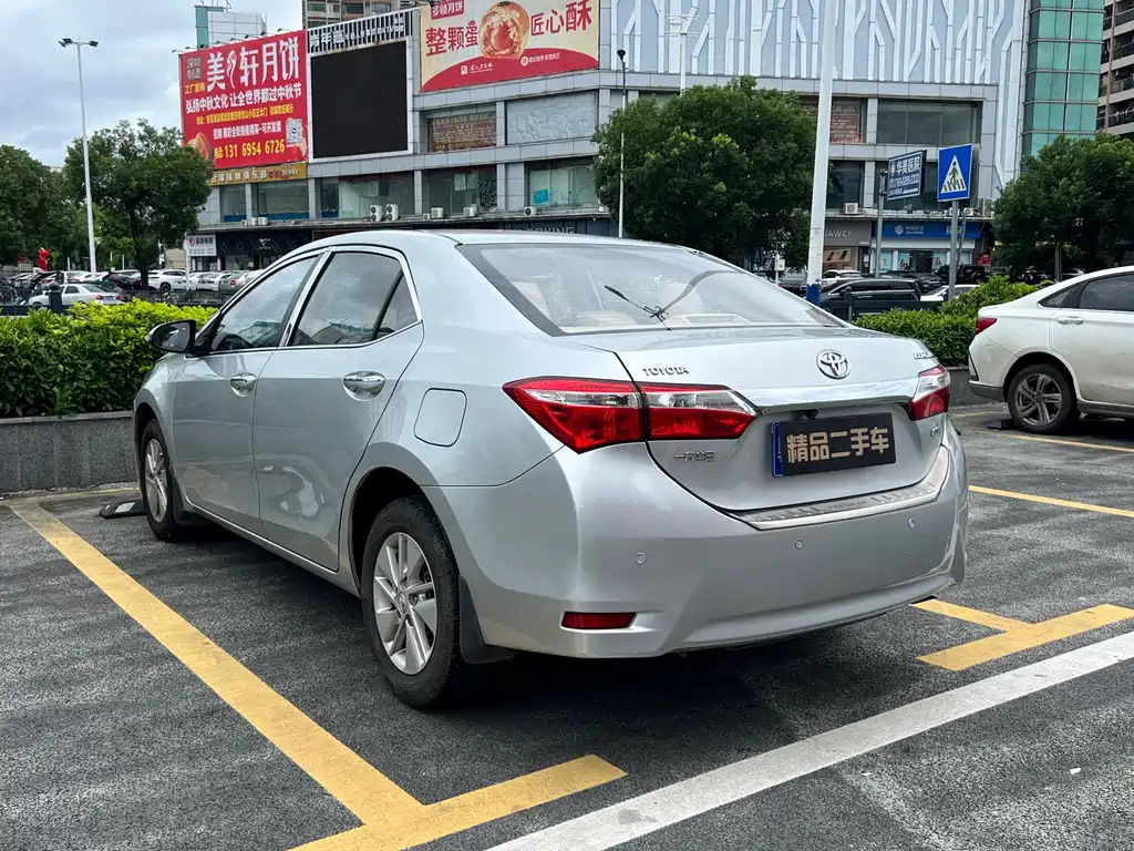 Toyota Corolla — миниатюра 5