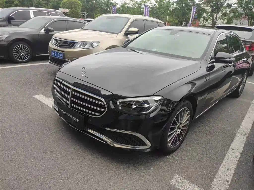 Mercedes-Benz E-Class 2021