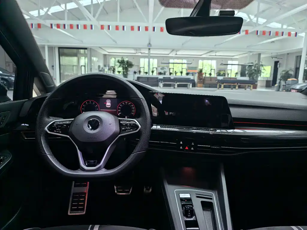Volkswagen Golf — миниатюра 13