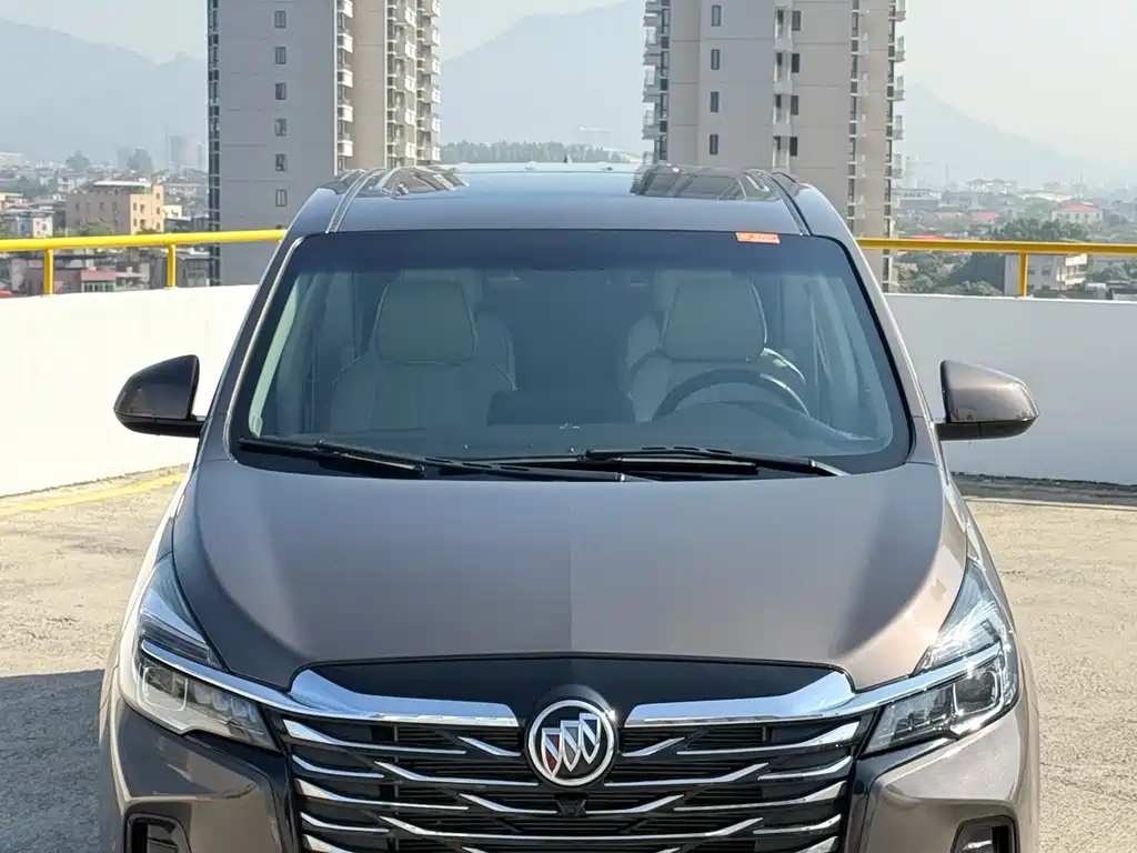 Buick GL8 — миниатюра 2